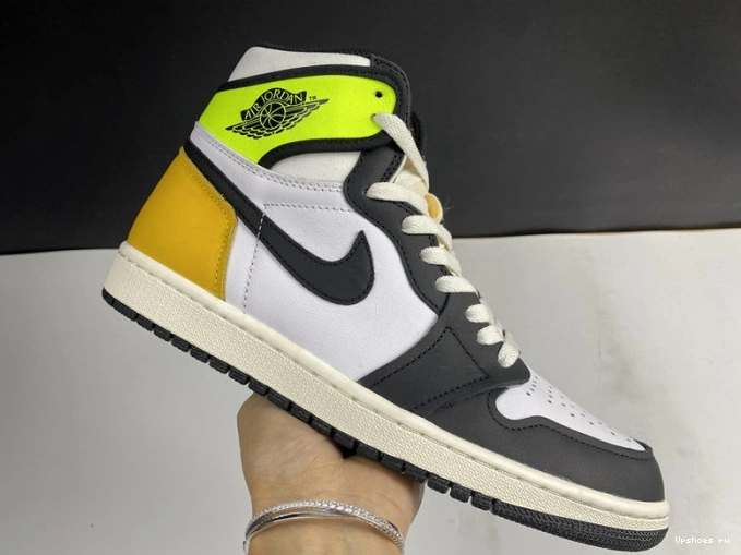 Retro 'Volt High Air Jordan  555088-118 Gold' 1 OG 1215